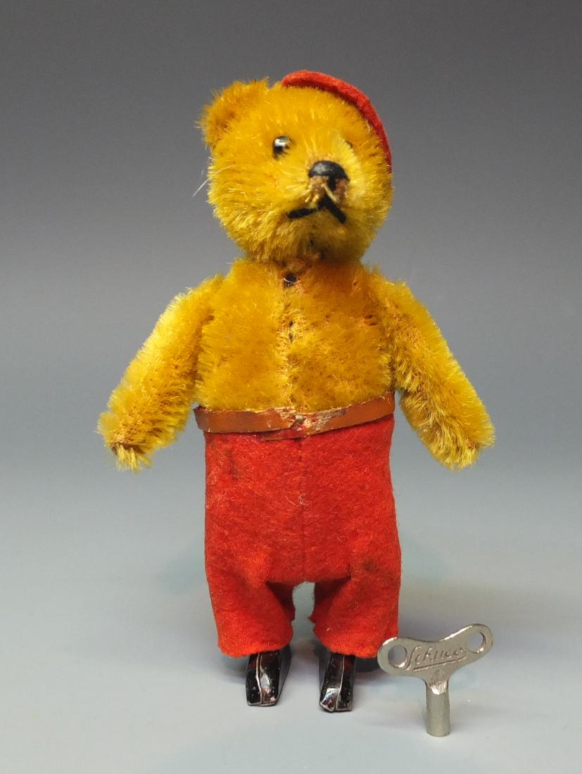 RARE SCHUCO GERMAN 921 DANCING BEAR FRENCH BERRET TIN (1 of 4)