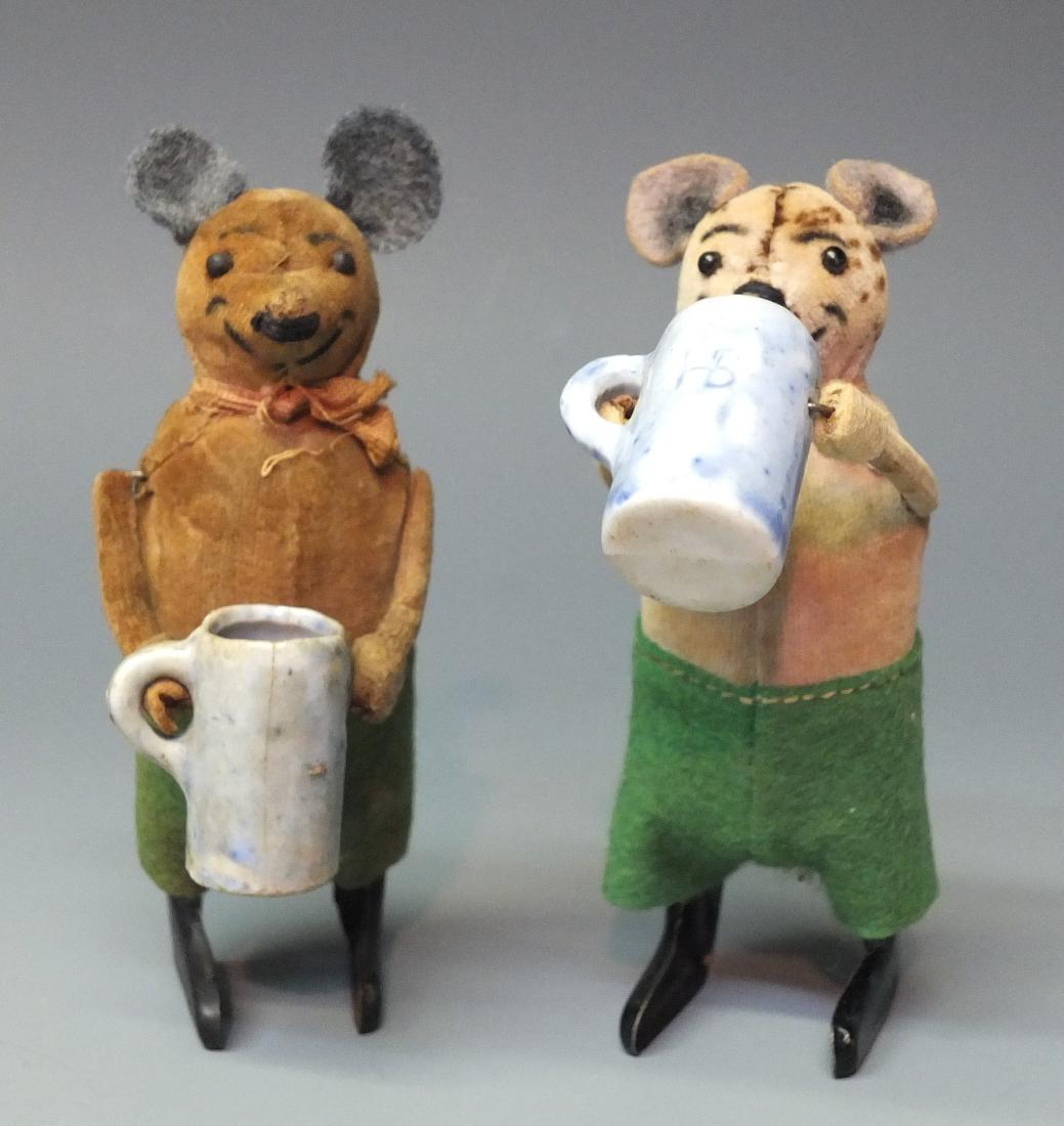 2 SCHUCO GERMAN 965 MICE WITH STEINS TIN WINDUPS (1 of 5)
