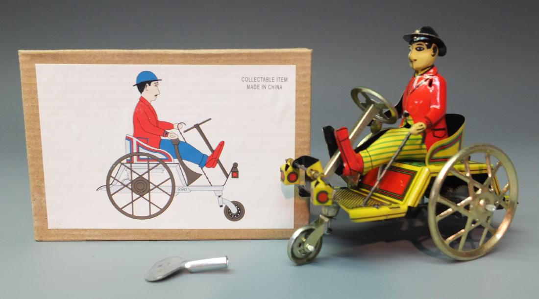 PAYA CHARLIE CHAPLIN WINDUP & BOX (1 of 4)