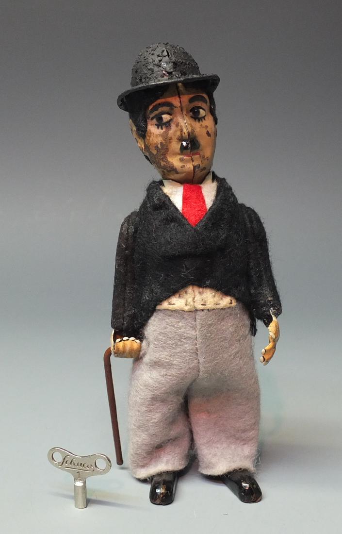 SCHUCO GERMAN 940 CHARLIE CHAPLIN TIN WINDUP (1 of 4)