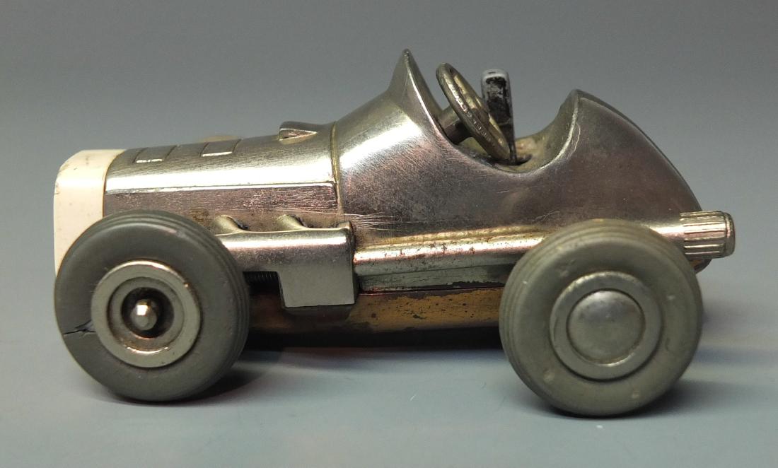 SCHUCO GERMAN 1041 WIND UP MICRO RACER (1 of 5)