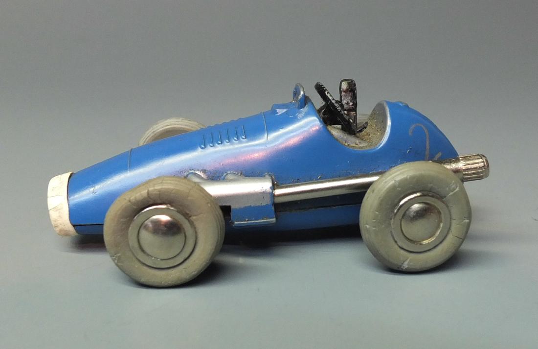 SCHUCO GERMAN 1040 WIND UP MICRO RACER (1 of 5)