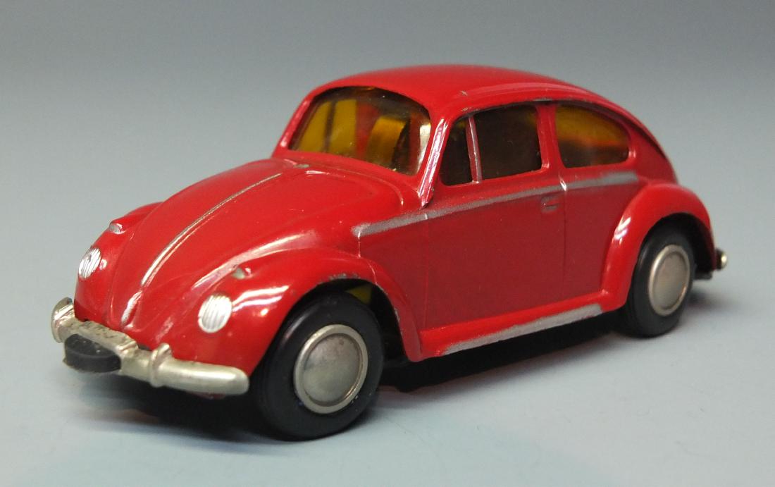 SCHUCO GERMAN 1046 VOLKSWAGON WIND UP MICRO RACER: Made in Western Germany by Schuco. 1950's steerable windup 1046 Volkswagen bug micro racer. 4" long.