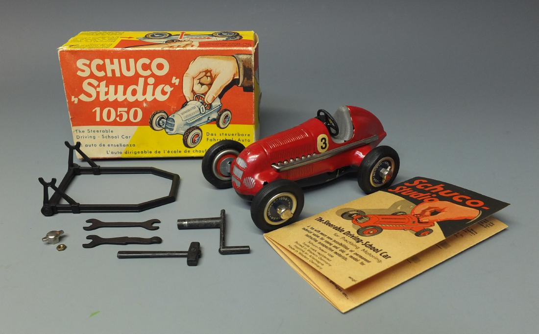 SCHUCO GERMAN 1050 STUDIO WIND UP MERCEDES RACE CAR & (1 of 11)
