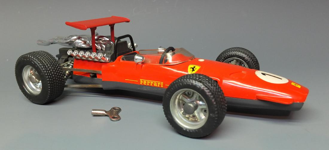 SCHUCO GERMAN 1073 FERRARI FORMEL 2 WINDUP CAR (1 of 6)