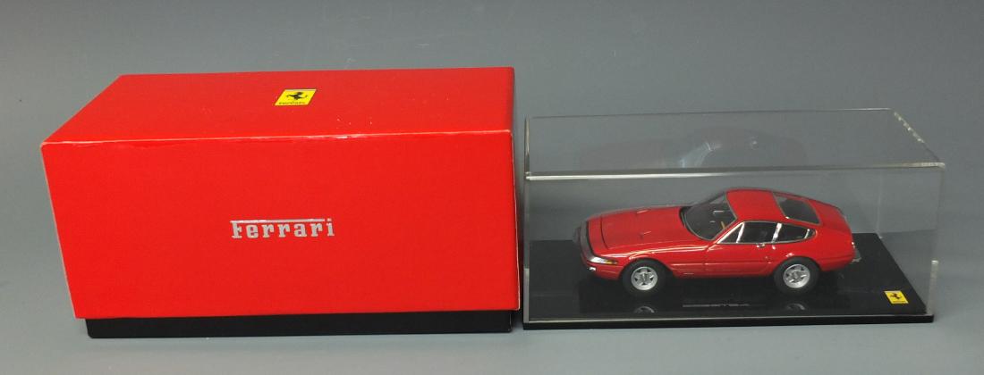 KYOSHO RED FERRARI 365GTB4 EARLY VERSIONÿ1:43 SCALE (1 of 7)
