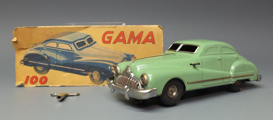 SCHUCO GAMA 100 MYSTERY TIN WIND UP CAR (1 of 8)