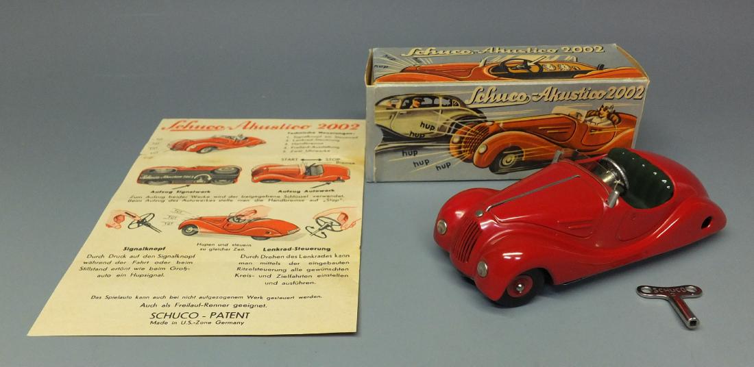 SCHUCO 2002 AKUSTICO TIN WIND UP CAR & BOX (1 of 9)