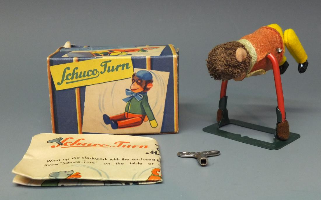 SCHUCO 883 TURN TUMBLING MONKEY TIN WINDUP & BOX (1 of 8)