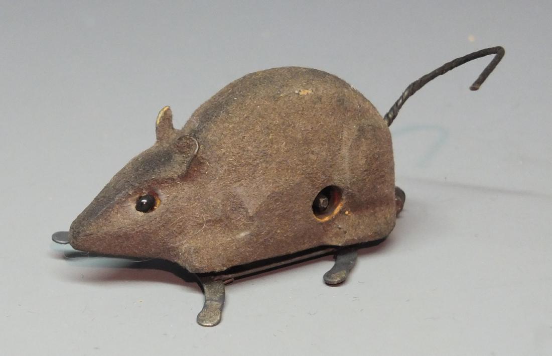 RARE TIN WIND UP RUNNING MOUSE (1 of 6)