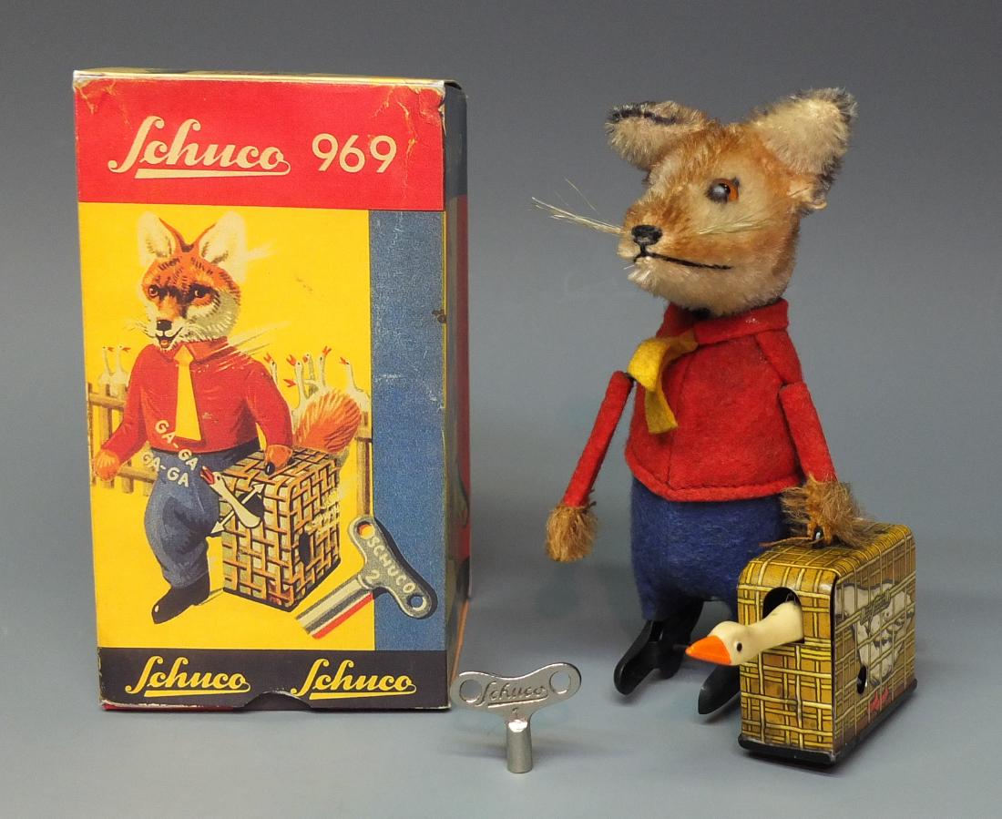 SCHUCO 969 FOX WITH SUITCASE WINDUP & BOX (1 of 6)