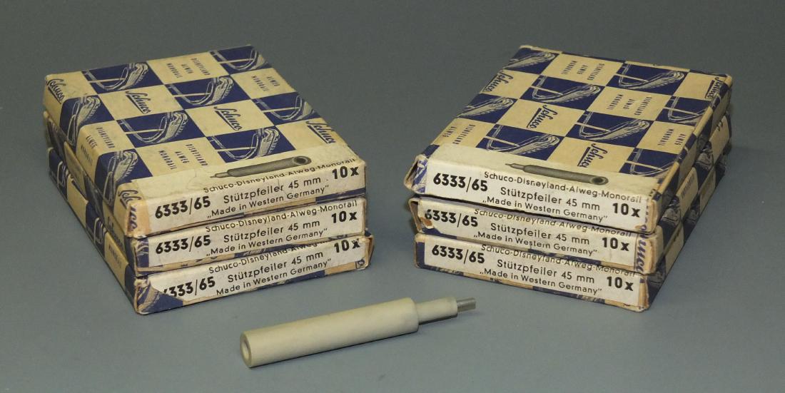 SCHUCO DISNEYLAND MONORAIL TRACK ACCESSORIES LOT (1 of 5)