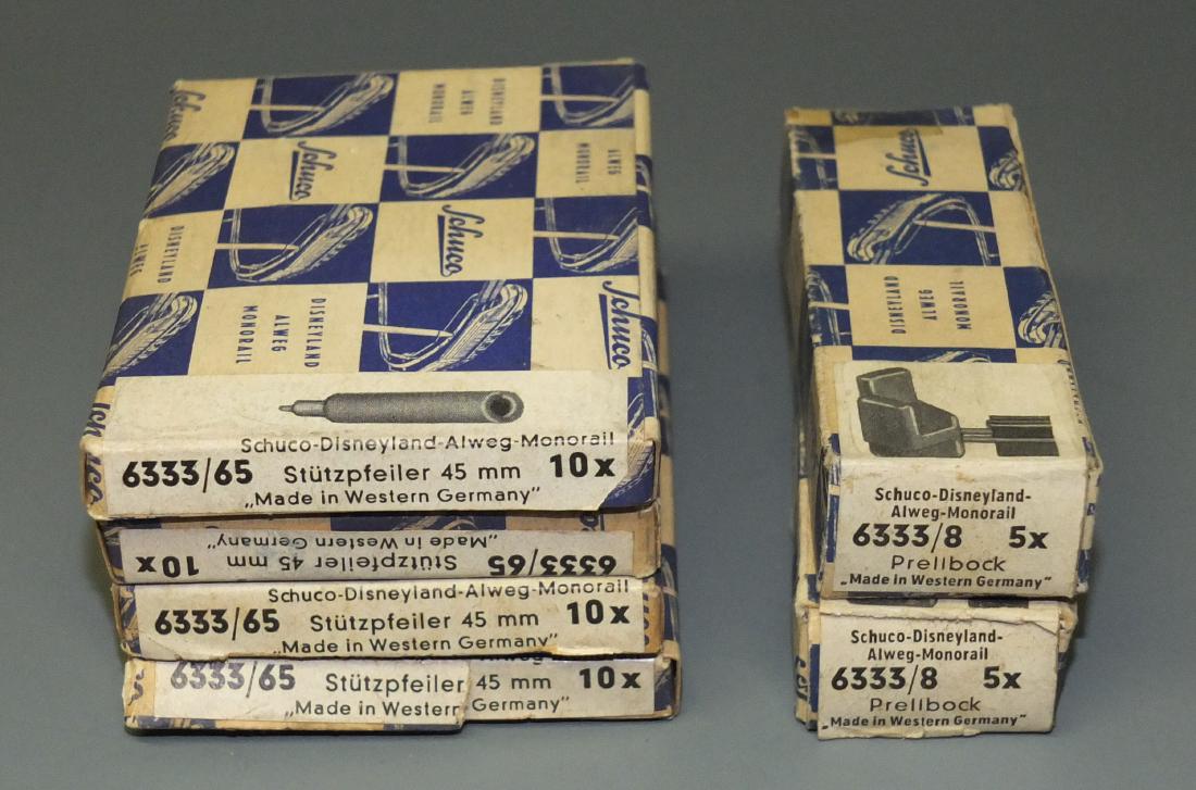 SCHUCO DISNEYLAND MONORAIL TRACK ACCESSORIES LOT (1 of 3)