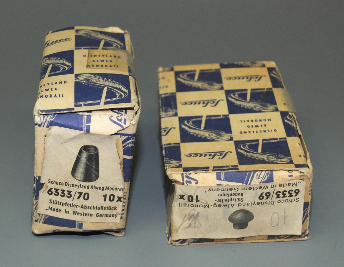 SCHUCO DISNEYLAND MONORAIL TRACK ACCESSORIES LOT (1 of 3)