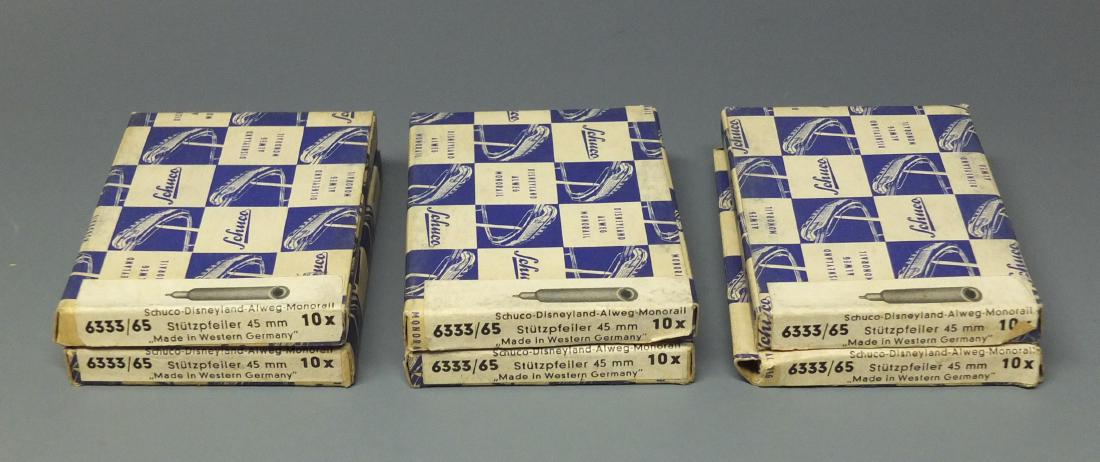 SCHUCO DISNEYLAND MONORAIL TRACK ACCESSORIES LOT (1 of 2)