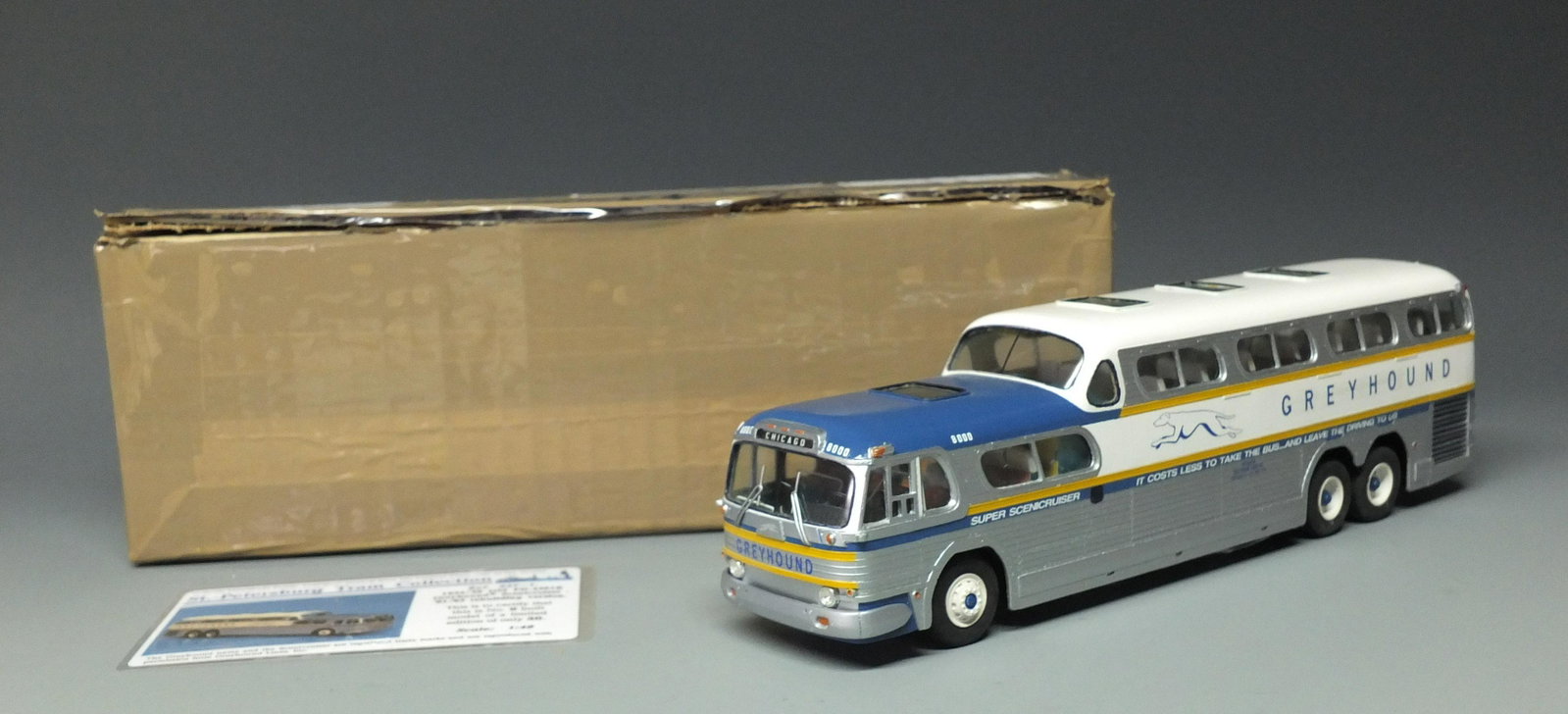 ST PETERSBURG GREYHOUND SCENICRUISER BUS & BOX: Scarce & Hard to Find Limited Edition (#8 of Only 50 Made) 1:48 O Scale 1954/56 GM PD 4501 Greyhound Scenicruiser - Destination Chicago - From the St. Petersburg Tram Collection w/ Original COA Info C