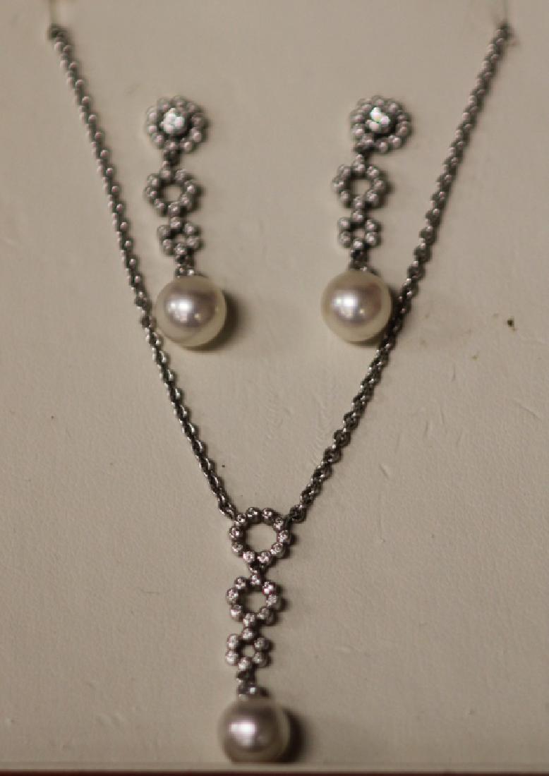 AKOYA PEARL 18KT WHITE GOLD EARRING & NECKLACE SET (1 of 3)