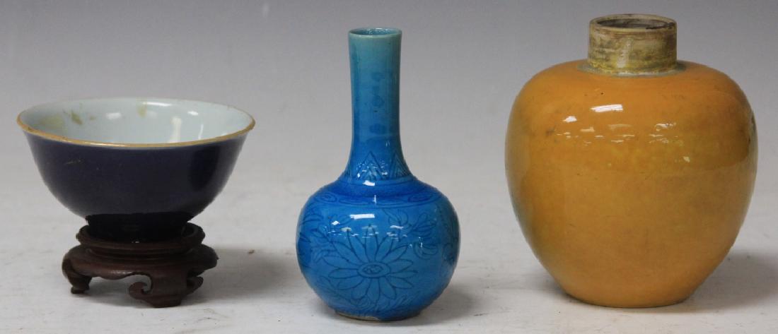 LOT OF (3) VINTAGE CHINESE POTTERY (1 of 1)