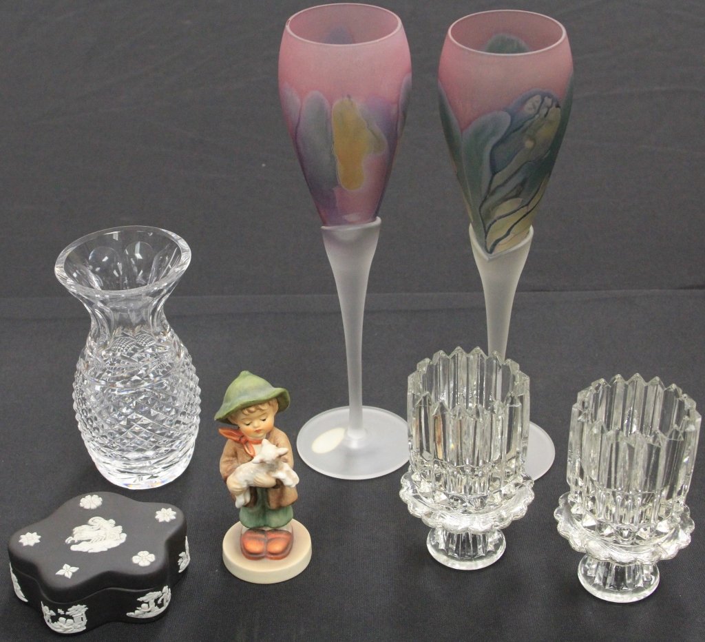 LOT OF (7) HUMMEL, WEDGWOOD, CRYSTAL, & GLASS (1 of 6)