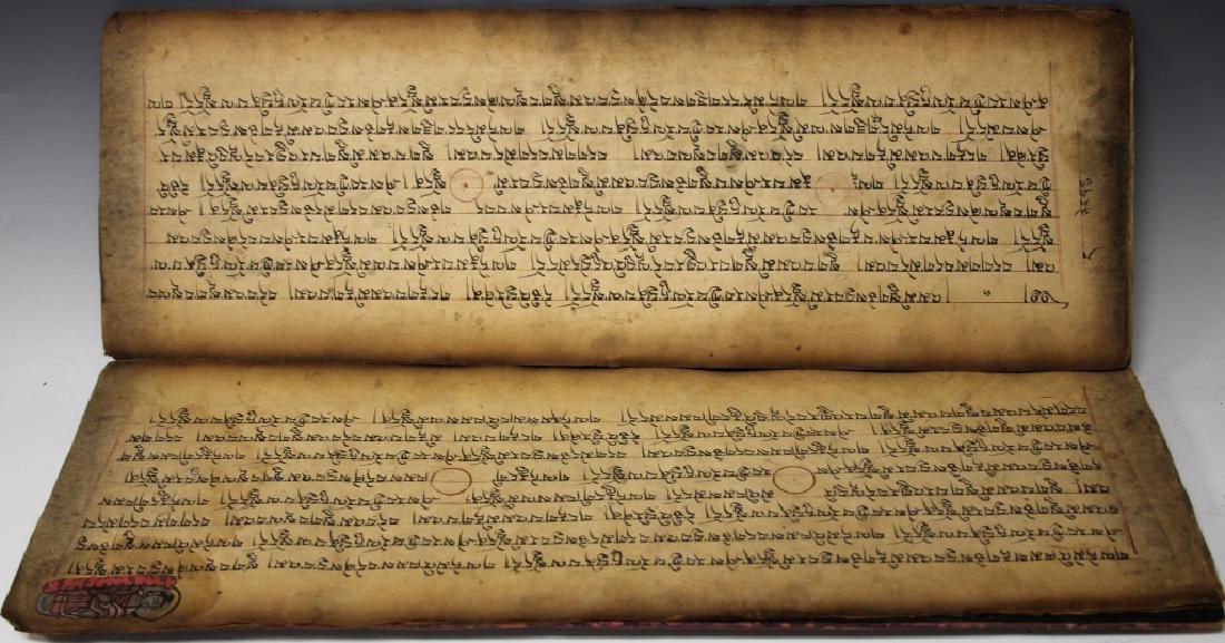 VINTAGE SOUTH EAST ASIAN SCROLL (1 of 16)