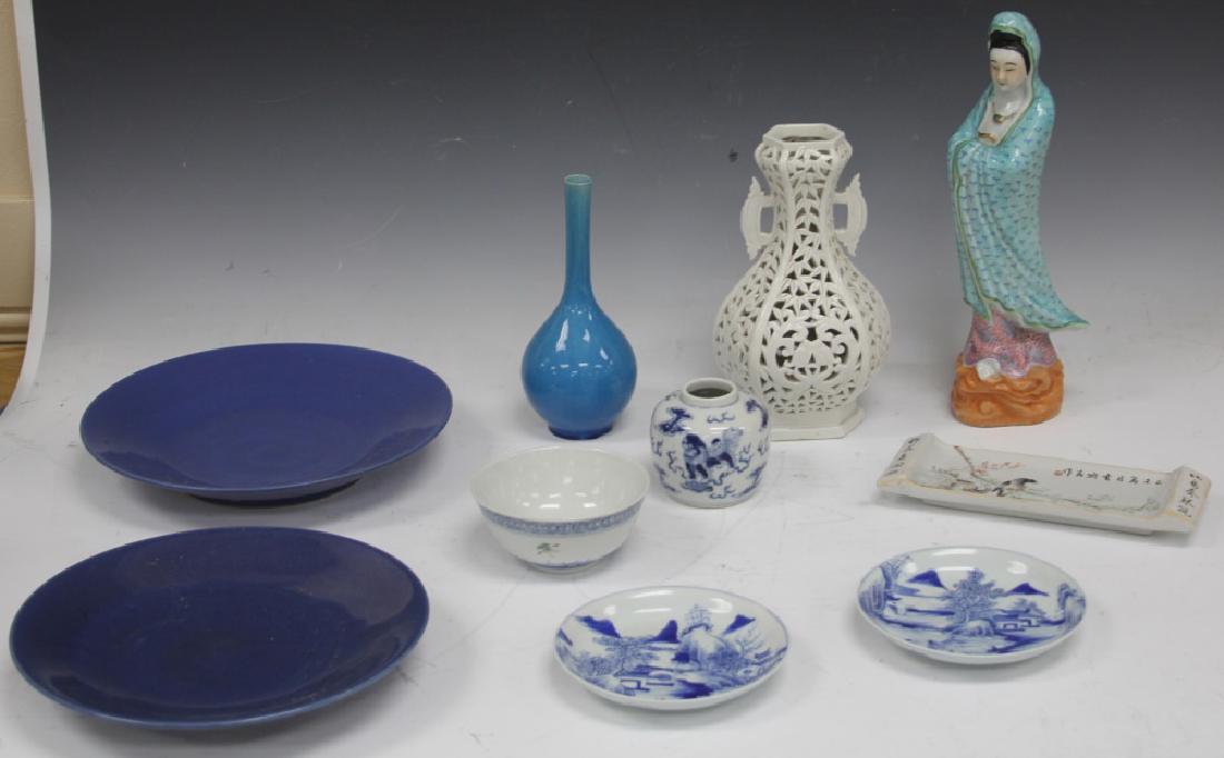 LOT OF (10) PIECES OF CHINESE PORCELAIN (1 of 4)