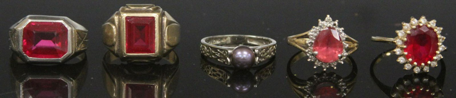 LOT OF (5) 10KT - 14KT GOLD RINGS (1 of 5)