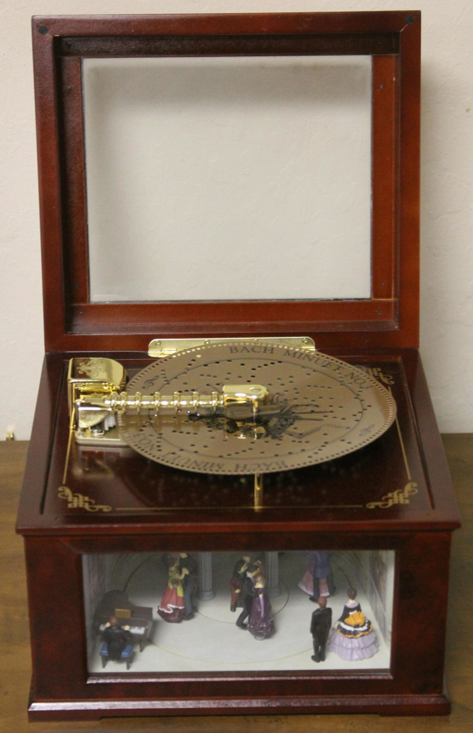 BACH MINUET NO. 3 DISC MUSIC BOX (1 of 2)