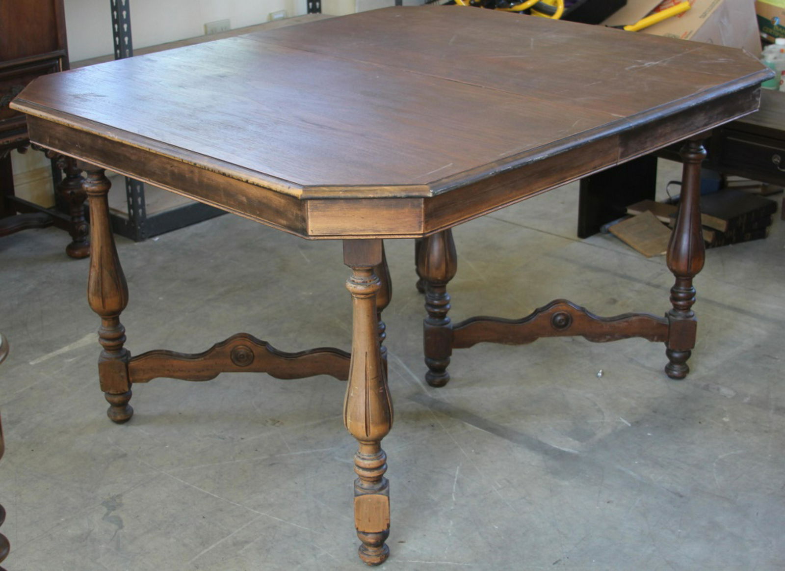 AMERICAN CARVED DINING ROOM SET, 1930: Including- dining table and (6) chairs. Table top diemensions- 45" x 53" **In Felton Location**