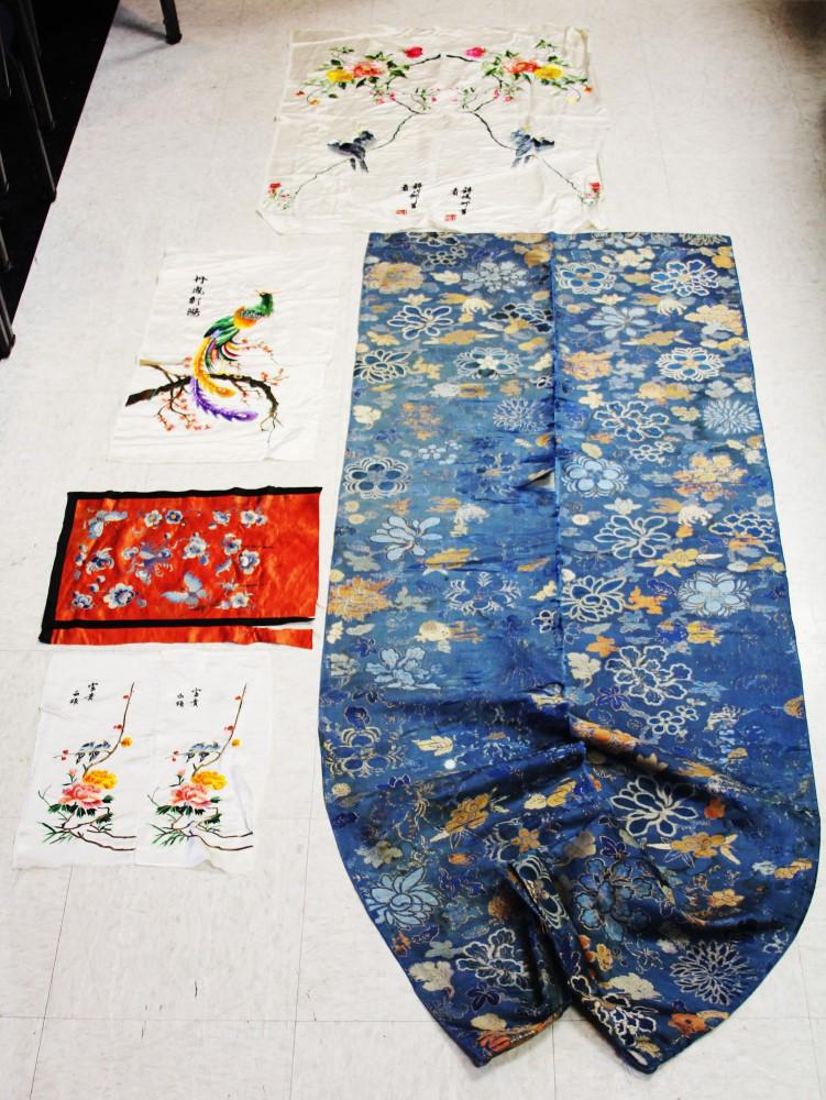 LOT OF (5) CHINESE SILK TAPESTRIES (1 of 7)