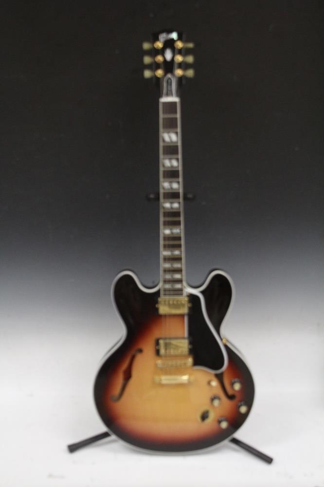 GIBSON SUNBURST (ES345) U.S.A (1 of 9)