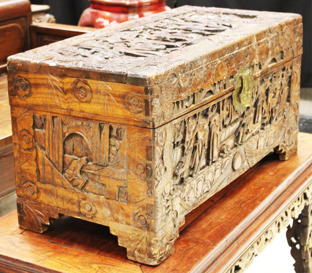 CHINESE CARVED WOOD BLANKET CHEST: Height- 16" Length- 31" MUST USE 3RD PARTY SHIPPER