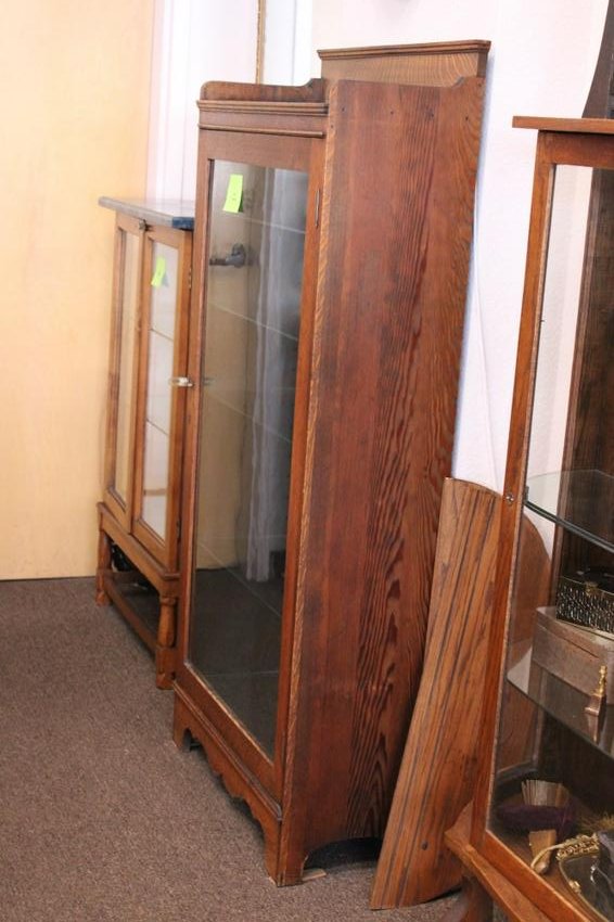 AMERICAN OAK SINGLE DOOR BOOKCASE (1 of 4)