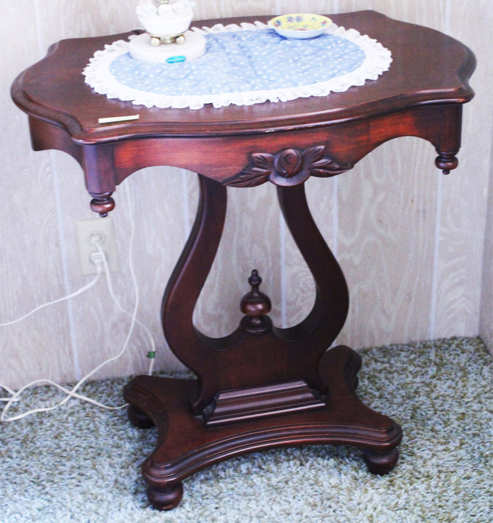 MAHOGANY 1930'S SIDE TABLE: Height- 28" Diameter- 27"