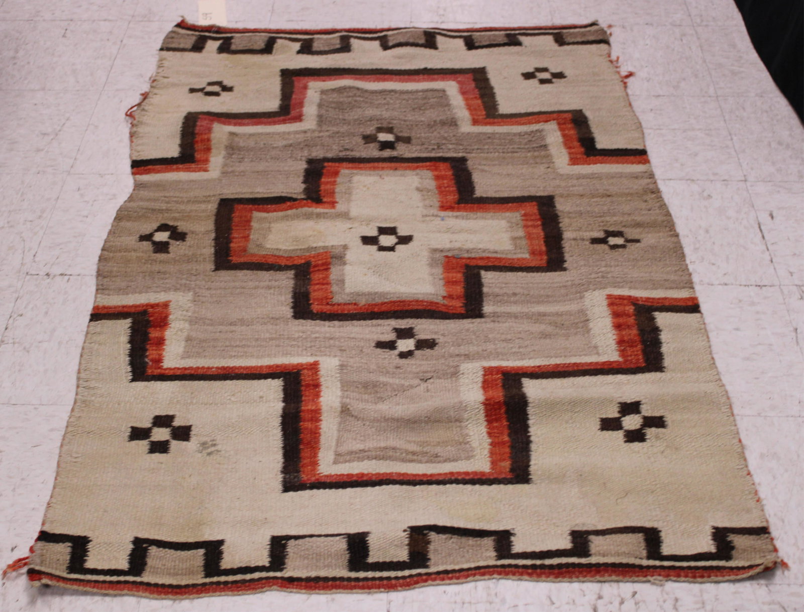 NATIVE AMERICAN NAVAJO WOVEN BLANKET (1 of 5)