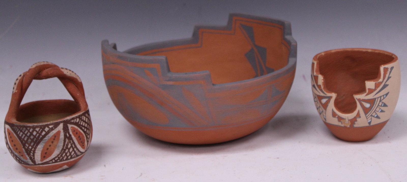 NATIVE AMERICAN POTTERY BOWLS, LOT OF (3) (1 of 7)