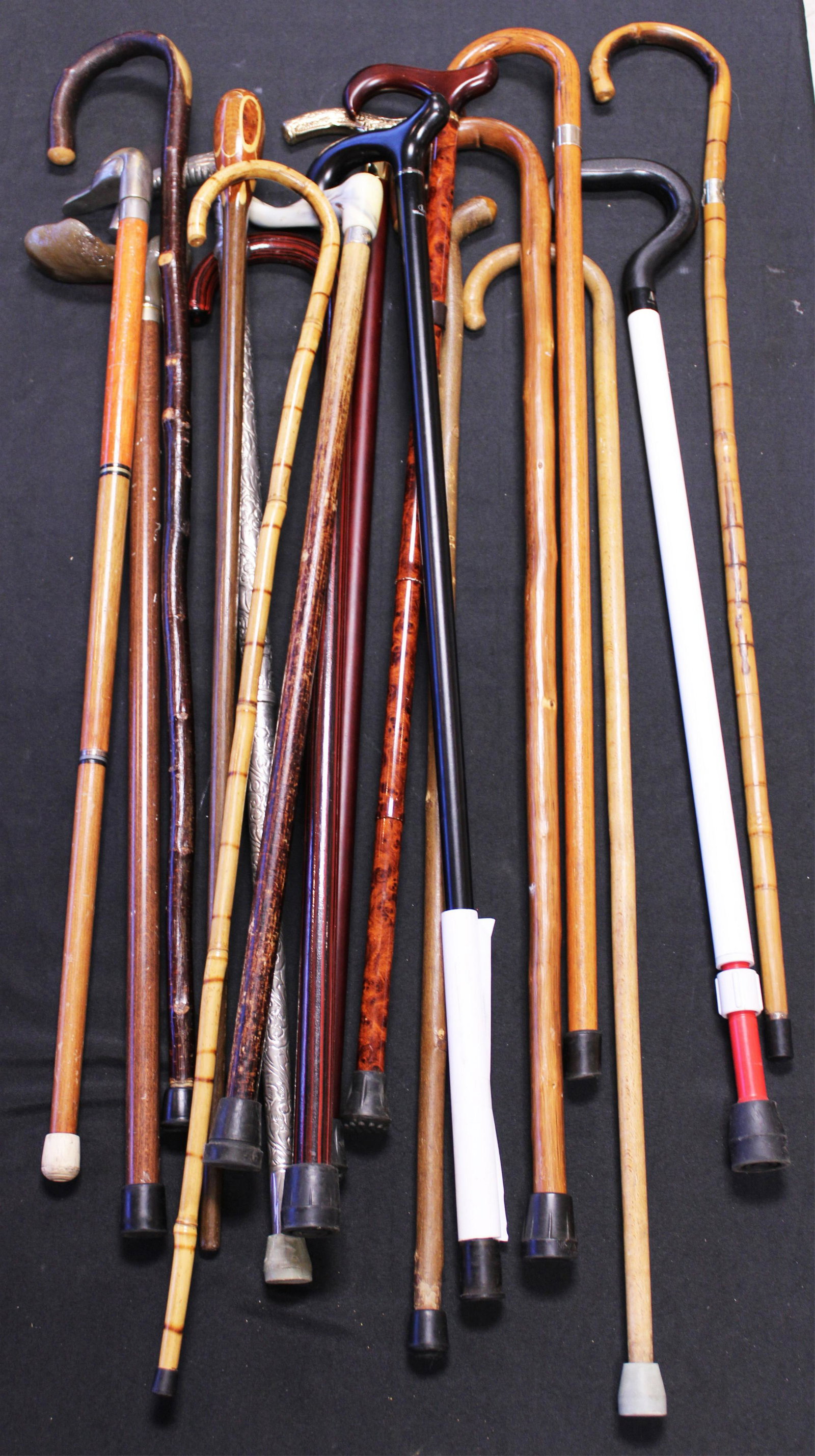 VINTAGE CANES & WALKING STICKS, LOT OF (18) (1 of 3)