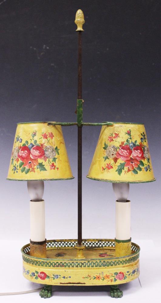 VINTAGE PAINTED TOLE LAMP (1 of 3)