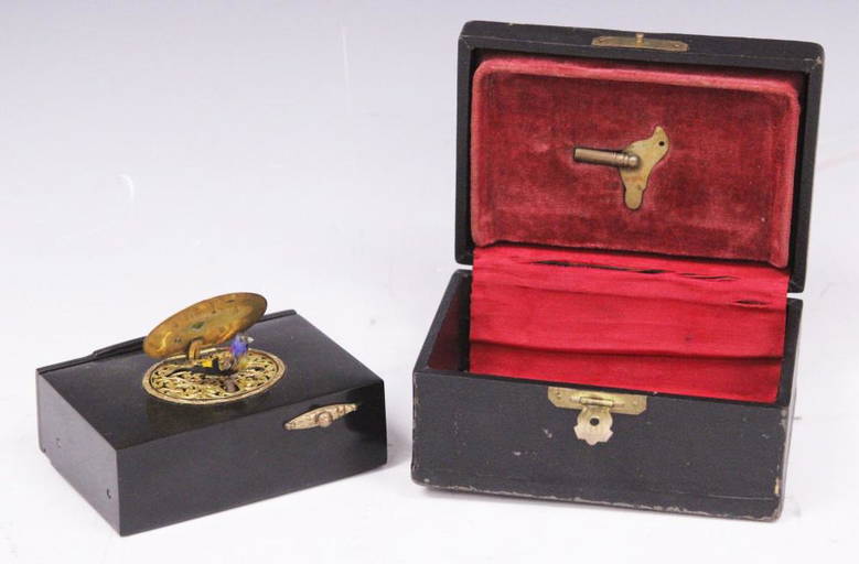 FRENCH MECHANICAL BIRD BOX WITH CASE, 19TH C. Jun 19, 2021 Robert