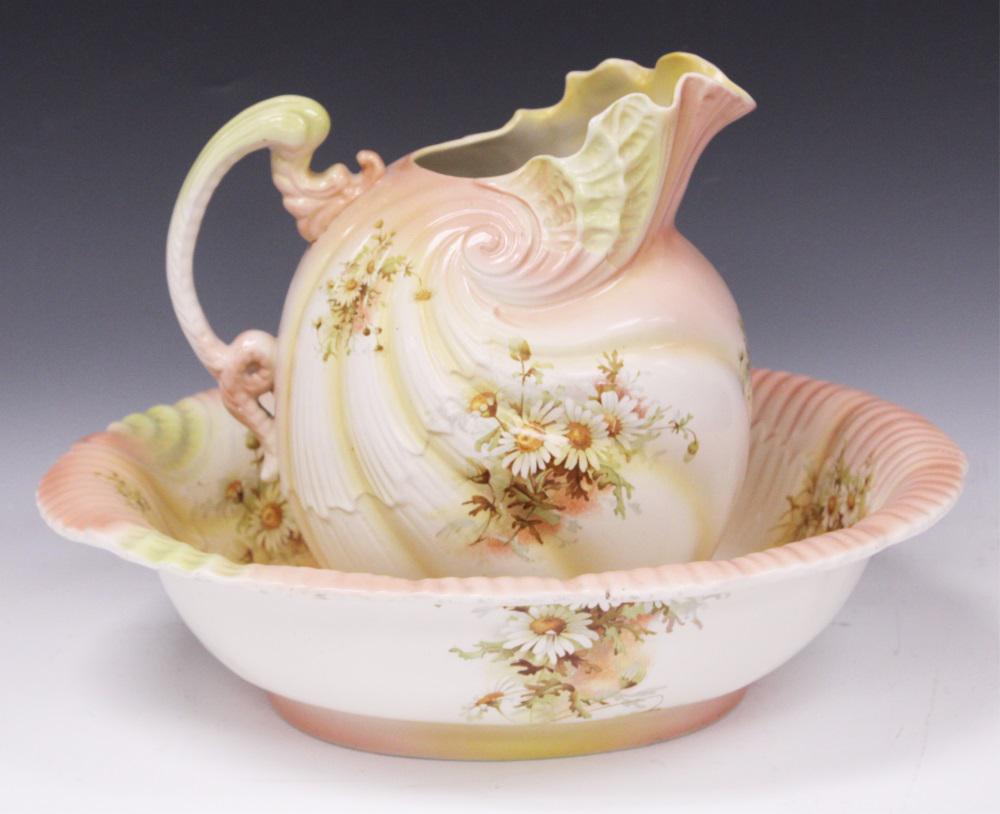 VICTORIAN PITCHER & BOWL WASH SET: Height- 4" Length of bowl- 17 1/4" Shipping U.S. $100 plus insurance