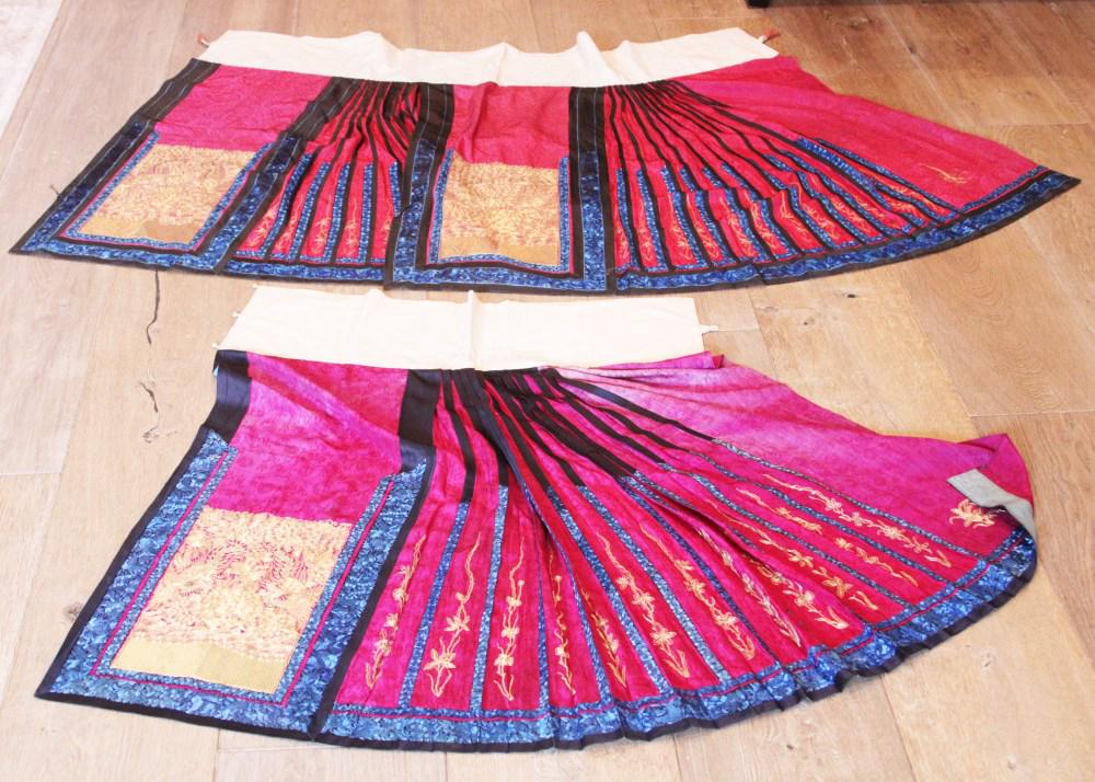 CHINESE QING DYNASTY WOVEN DRESS: Two separate pieces Shipping U.S. $35 plus insurance