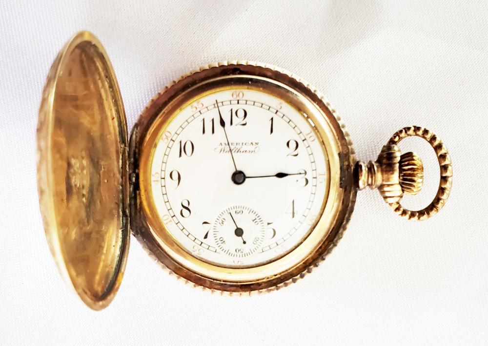 LADYS AMERICAN WALTHAN POCKET WATCH: Serial number- 7174889 Shipping U.S. $15 plus insurance