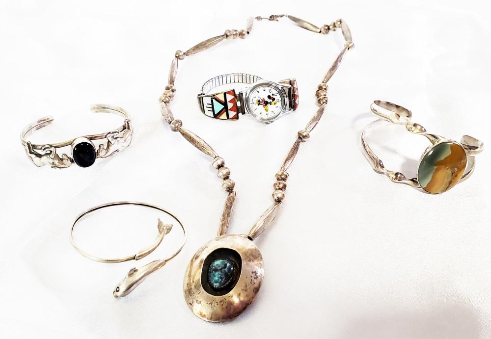 NATIVE AMERICAN (5) PCS. SILVER NECKLACE,CUFFS: Weight- 133 grams Shipping U.S. $35 plus insurance
