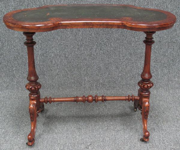 ENGLISH EDWARDIAN INLAID SIDE TABLE: ENGLISH EDWARDIAN INLAID SIDE TABLE