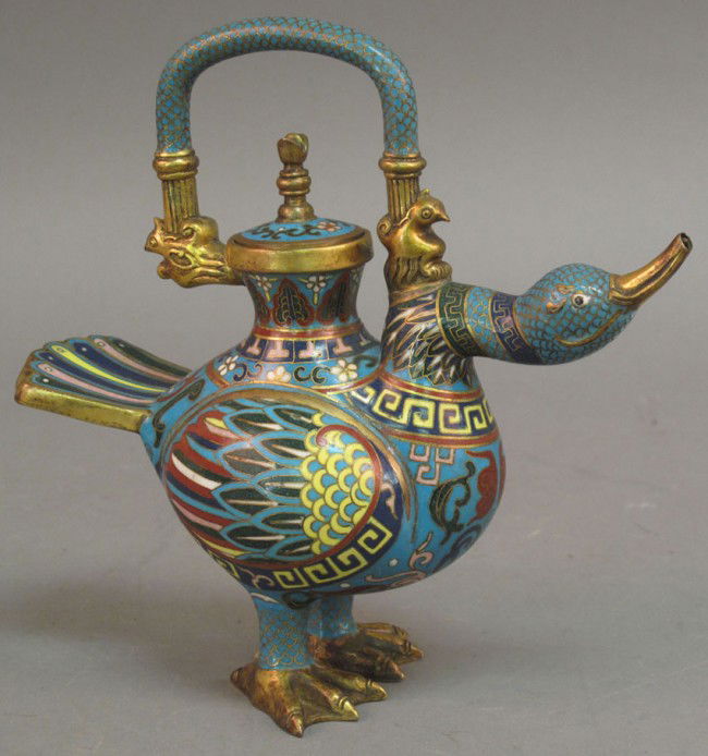 18TH CENTURY CHINESE FIGURAL CLOISONNE PITCHER hei: 18TH CENTURY CHINESE FIGURAL CLOISONNE PITCHER height: 7 1/4"