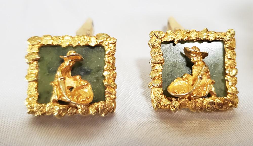 PAIR OF 10KT FIGURAL CUFF LINKS SET WITH JADE: Weight- 14 grams Shipping U.S. $15 plus insurance