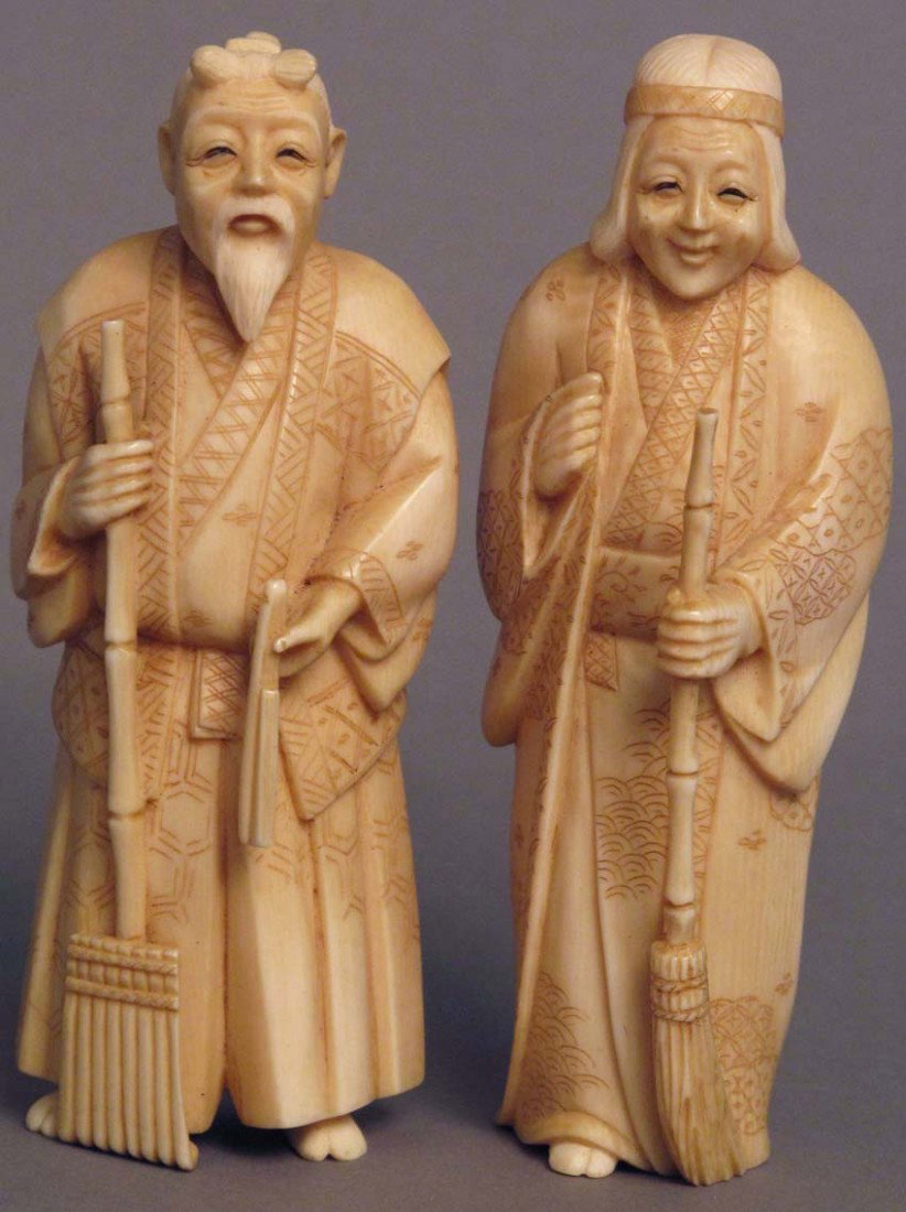 PAIR OF JAPANESE CARVED IVORY FIGURES late 19th-earl: PAIR OF JAPANESE CARVED IVORY FIGURES late 19th-early 20th century height: 4" note: no losses
