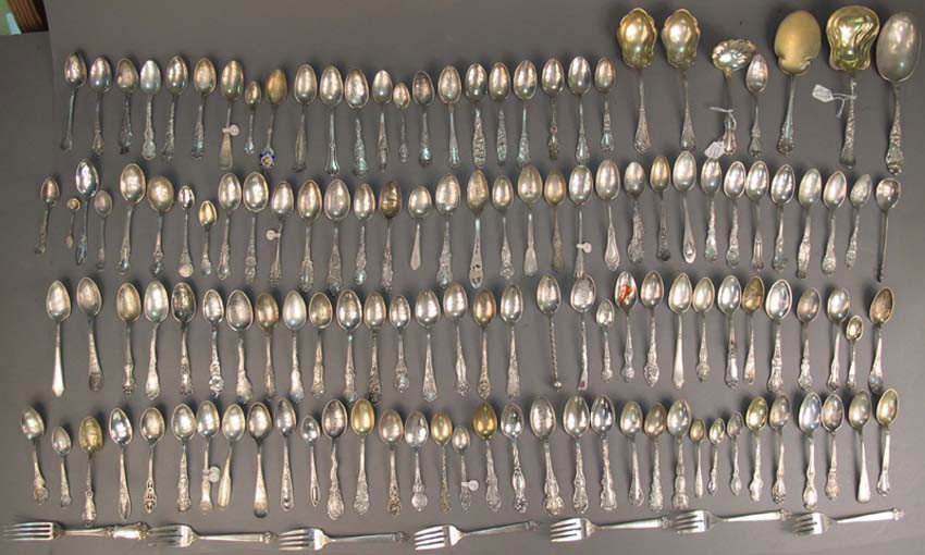 ASSORTMENT OF STERLING SILVER FLATWARE total pieces: ASSORTMENT OF STERLING SILVER FLATWARE total pieces: 106 weight: 93 troy oz estimate 2000-3000