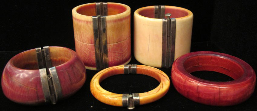 LOT OF (5) IVORY BRACELETS various sizes estimate : LOT OF (5) IVORY BRACELETS various sizes estimate 400-600