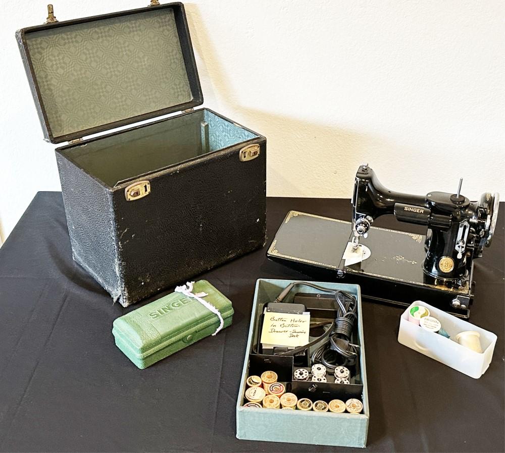 VINTAGE SINGER SEWING MACHINE W/ CASE (1 of 4)