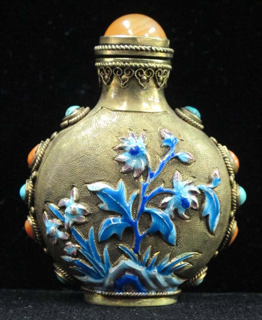 CHINESE SILVER ENAMELED SNUFF BOTTLE with lapis: CHINESE SILVER ENAMELED SNUFF BOTTLE with lapis and coral length- 2 1/4"